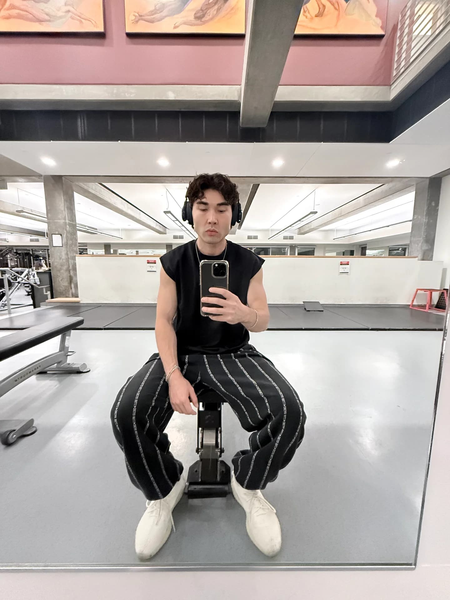 A mirror photo at the gym